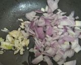A picture of step 7 of Pizza flavoured kofta in creamy spinach gravy.