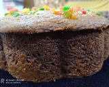 A picture of step 4 of Parle biscuits cake.