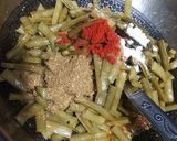 A picture of step 5 of Cluster beans garlic sabji.