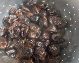 Foto del paso 3 de la receta: Ciruelas pasas al vino tinto