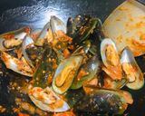 Foto langkah ke 2 dari resep Saos Padang Keruting(kerang udang kepiting).