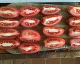 A picture of step 1 of California Farm Organic Tomato Paste.