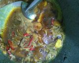 Foto langkah ke 5 dari resep Telur ceplok saus inggris.