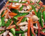 A picture of step 4 of Chicken Fajita cheese sandwich.