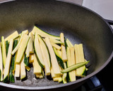 Foto del paso 1 de la receta: ANTIPASTO De Calabacín🥒 (zuccinni) y Berenjena🍆en Salsa Agridulce...!
