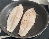 A picture of step 2 of Tortillas Pup With Salad Basa Fillet.