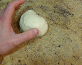 Foto del paso 1 de la receta: Empanada de jamón y queso
