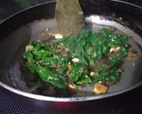 A picture of step 2 of Spinach Soup.