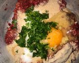 A picture of step 1 of Meat balls.