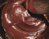 Foto langkah ke 4 dari resep Soft and Chewy Triple Chocolate Fudge Brownies.