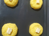 Panecillos de harina de coco y queso