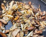 俄羅斯酸奶雞肉Chicken Stroganoff的食譜步驟4照片