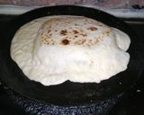 A picture of step 3 of Garlic naan.