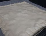Foto del paso 4 de la receta: Coca de hojaldre rellena de chocolate blanco