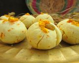 A picture of step 10 of Orange Sandesh.