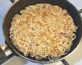 Foto langkah ke 3 dari resep Pancake mi boncabe.
