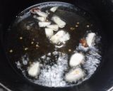 Foto del paso 2 de la receta: Gambas al ajillo con pollo a la pimienta