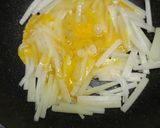 รูปขั้นตอนการทำที่ 3 ของ ฟักเขียวผัดไข่