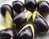 A picture of step 1 of Bharwa Baigan (Stuffed eggplant).