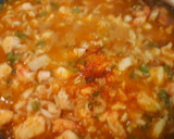 Foto del paso 4 de la receta: Fideuá de merluza y gambas con alioli