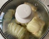 Foto langkah ke 6 dari resep Tahu Sawi Gulung.