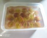 Foto langkah ke 4 dari resep Puding kaca buah anggur.