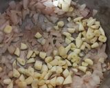 A picture of step 1 of Italian Garlic Soup.