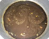 Foto del paso 8 de la receta: Lomo de cerdo con costra de pimientas y tomillo y reducción de balsámico