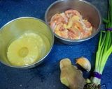 A picture of step 1 of Chicken with pickled pineapple.