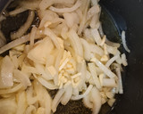Foto del paso 3 de la receta: Solomillo de pavo en salsa de manzana y zanahoria