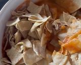 A picture of step 3 of Chilaquiles Atamalados.