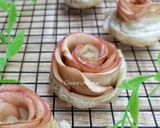 Foto langkah ke 7 dari resep Apple rose puff pastry.