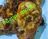 Foto langkah ke 8 dari resep Ayam Goreng bumbu ungkep kuning.