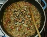Foto del paso 3 de la receta: Arroz con camarones y mejillones