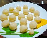 গুঁড়ো দুধের গুলাব জামুন(guro dudher gulab jamun recipe in bengali) রেসিপির ধাপ 3 ছবি