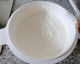 A picture of step 3 of Peach and Amaretto Gelato.