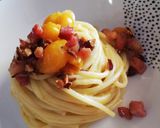 Foto del passaggio 4 della ricetta #478 Spaghetti in crema di pomodorini gialli, dadini di pancetta e mandorle caramellate al miele🥓🍯