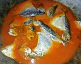 Foto langkah ke 4 dari resep Gulai Asam Lompong Ikan Pilot (Gulai Masam Keladi Ikan Pilot).