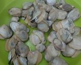 Foto langkah ke 1 dari resep Kerang SausKacang🥜🥘.