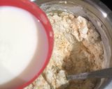 A picture of step 4 of Tuti-fruity cake.