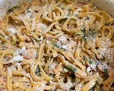 Foto del paso 5 de la receta: Fettuccini con tocino en crema de chipotle