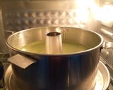 Foto langkah ke 6 dari resep Chiffon Matcha Putih Telur.