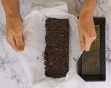 Foto del paso 4 de la receta: Turrón de chocolate negro con mijo hinchado y almendras