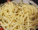 Foto langkah ke 4 dari resep Spaghetti Aglio Olio.
