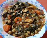 Foto del paso 7 de la receta: Potaje de garbanzos con espinacas y mejillones