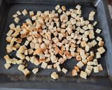 Foto del paso 1 de la receta: Picatostes de pan