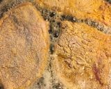 Foto del paso 9 de la receta: Filetes de cerdo rebozados y salsa de champiñón 🇩🇪 // Jägerschnitzel