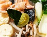 Foto langkah ke 5 dari resep Sup Bening Tulangan Ikan Salmon.