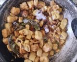 Foto langkah ke 6 dari resep Tumis Tahu Putih Goreng Cumi Asin.