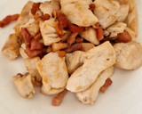 Foto del paso 1 de la receta: Spagetti- cremoso de pesto con pollo y Bacon